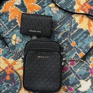 Michael Kors signature chain crossbody bag with wallet. Like new.